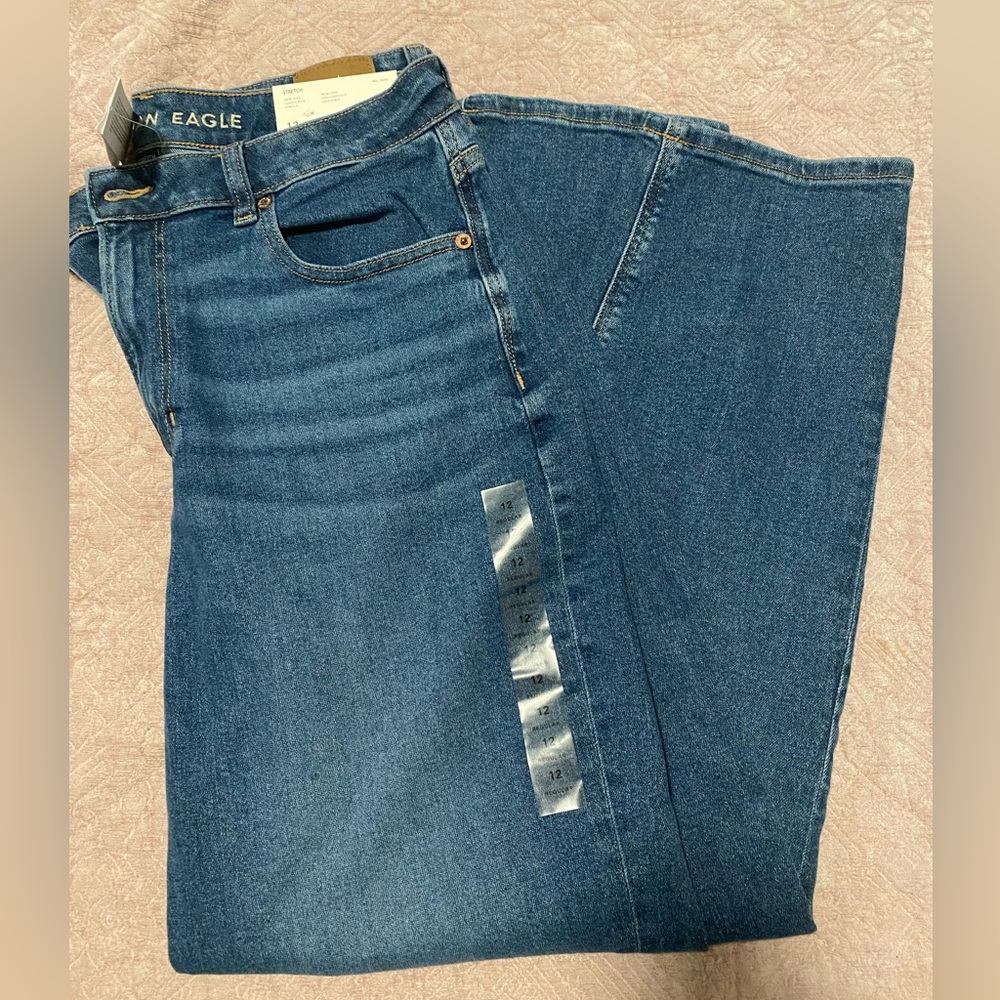 American eagle curvy mom jeans with tags!